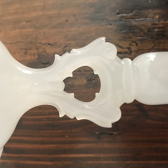 Antique Beaumont Fer-Lux Elegant Translucent White Glass Candlestick - Picture 6 of 9